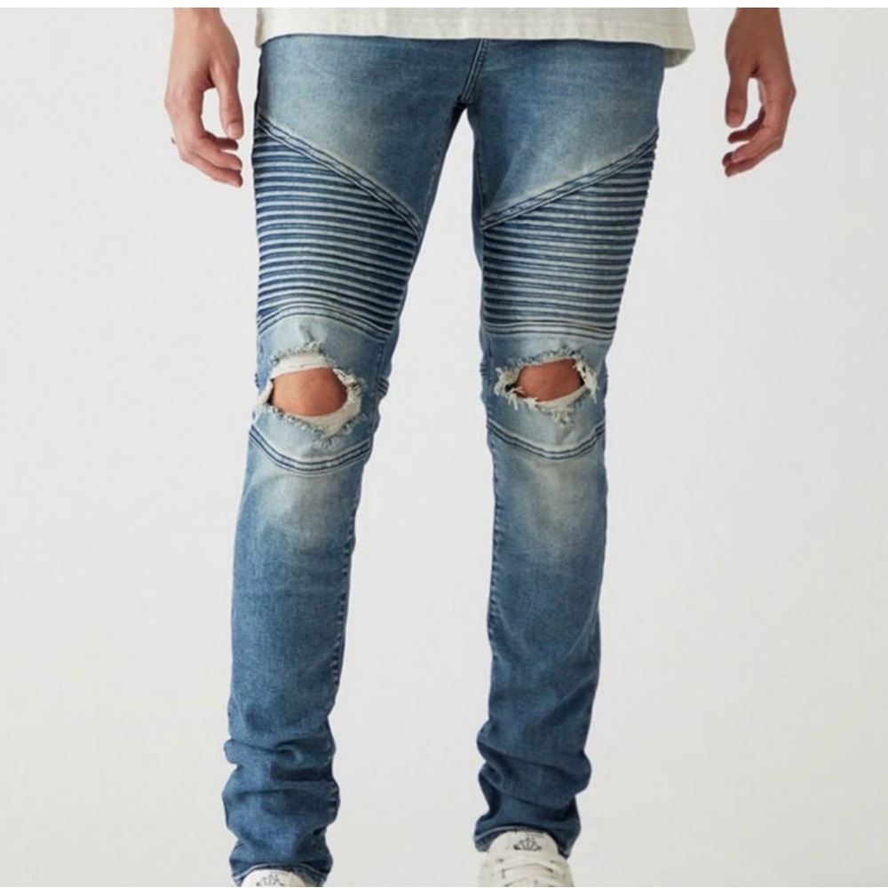 PacSun Light Blue Skinny Jeans first three pictures are stock photos (darker)